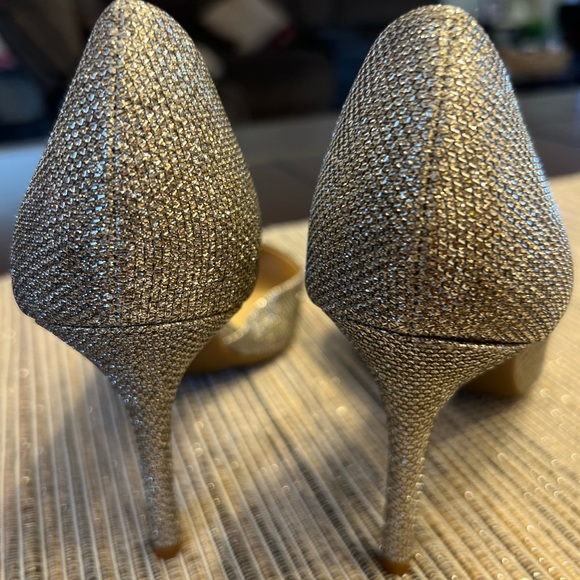 Jessica Simpson - size 7; Metallic high heeled shoes - Picture 4 of 7